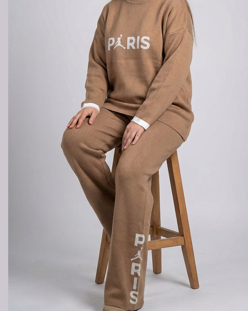 ست بافت زنانه بلوز شلوار نوشته پاریس paris یقه گرد آستین بلند کد 1951