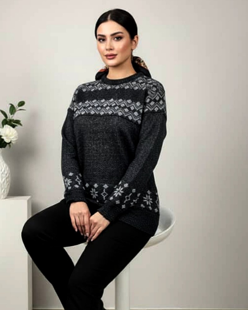 بلوز بافت یقه گرد بالا و پایین طرح لوزی و گل آستین بلند زنانه کد 0883