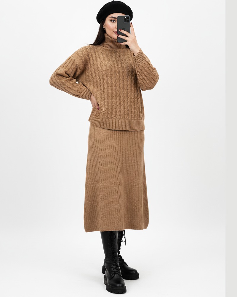 ست بافت سارافون و بلوز یقه اسکی زنانه طرح مارپیچ کد 1883